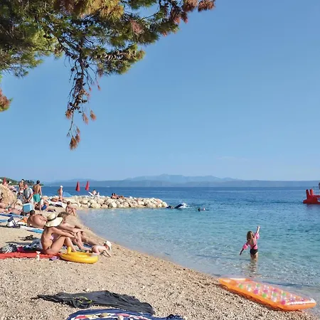 Appartement 4 Bedroom Stunning In Makarska