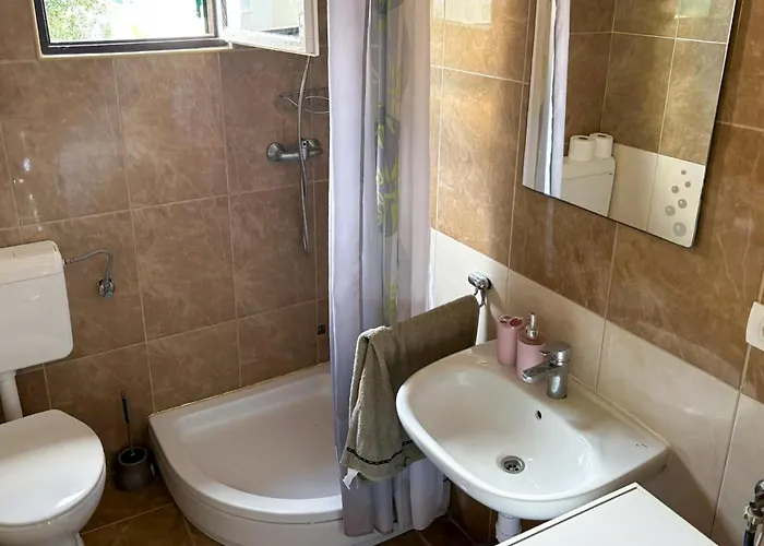 4 Bedroom Stunning In 公寓 *