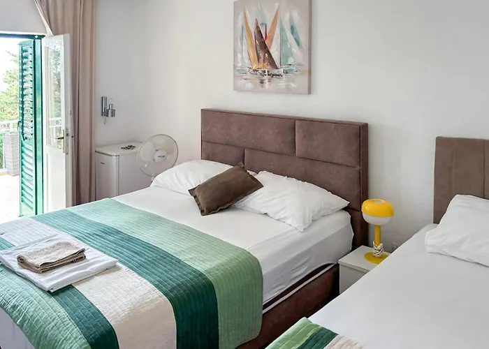 4 Bedroom Stunning In *
